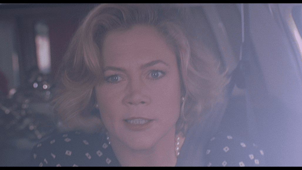 SERIAL MOM: COLLECTOR'S EDITION 15