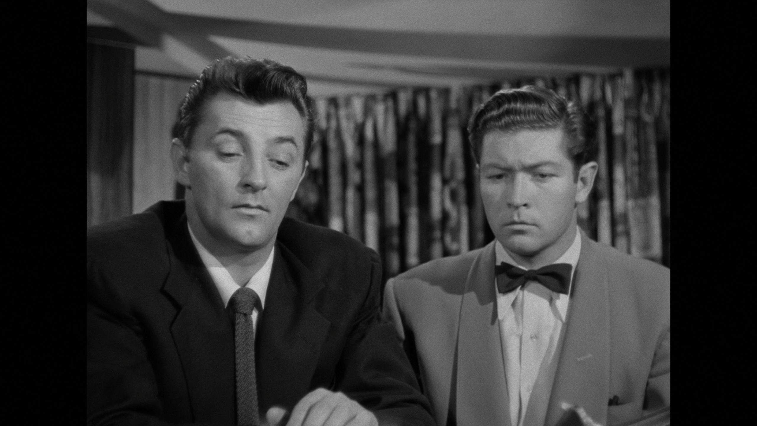 His Kind of Woman (1951) [Warner Archive Blu-ray Review] 6