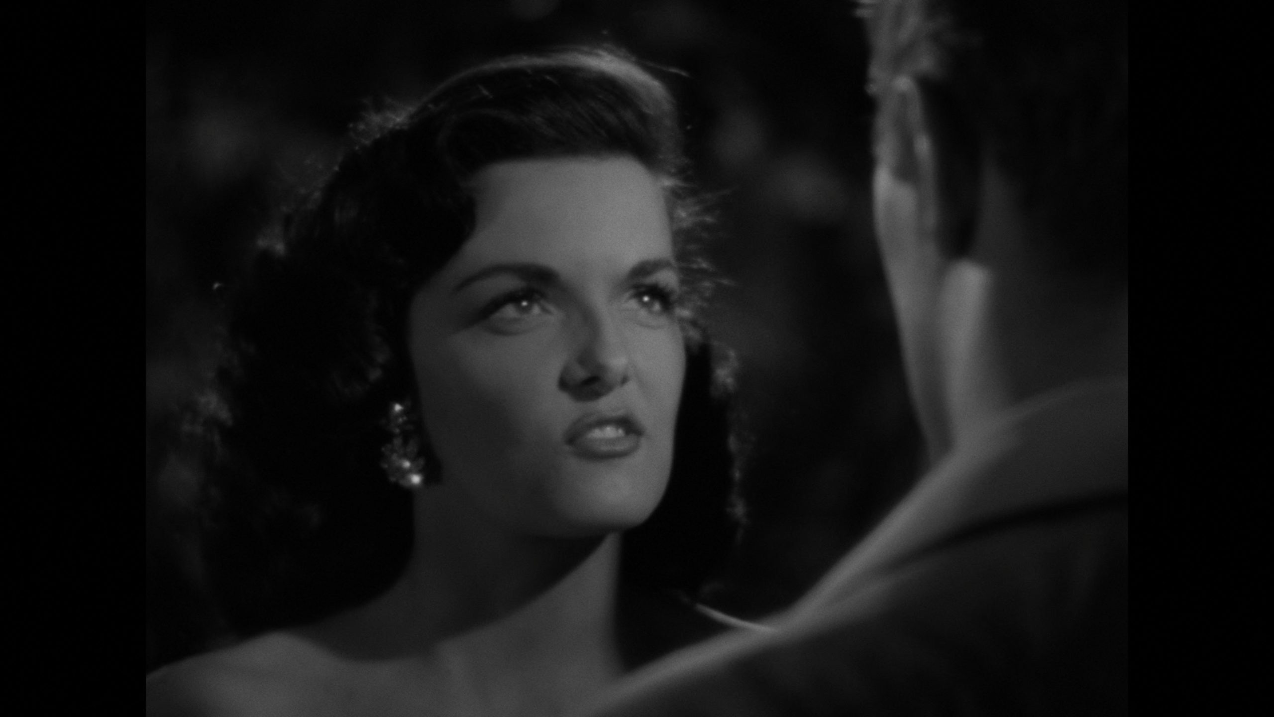 His Kind of Woman (1951) [Warner Archive Blu-ray Review] 8